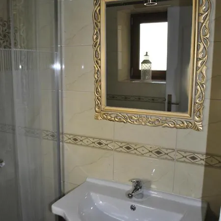 Apartment Pod Kostanji Osp Kültér fotó