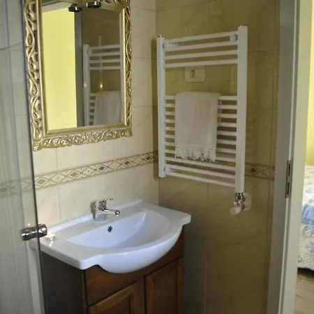 Apartment Pod Kostanji Osp Kültér fotó