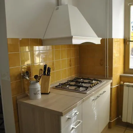 Apartment Pod Kostanji Osp Kültér fotó